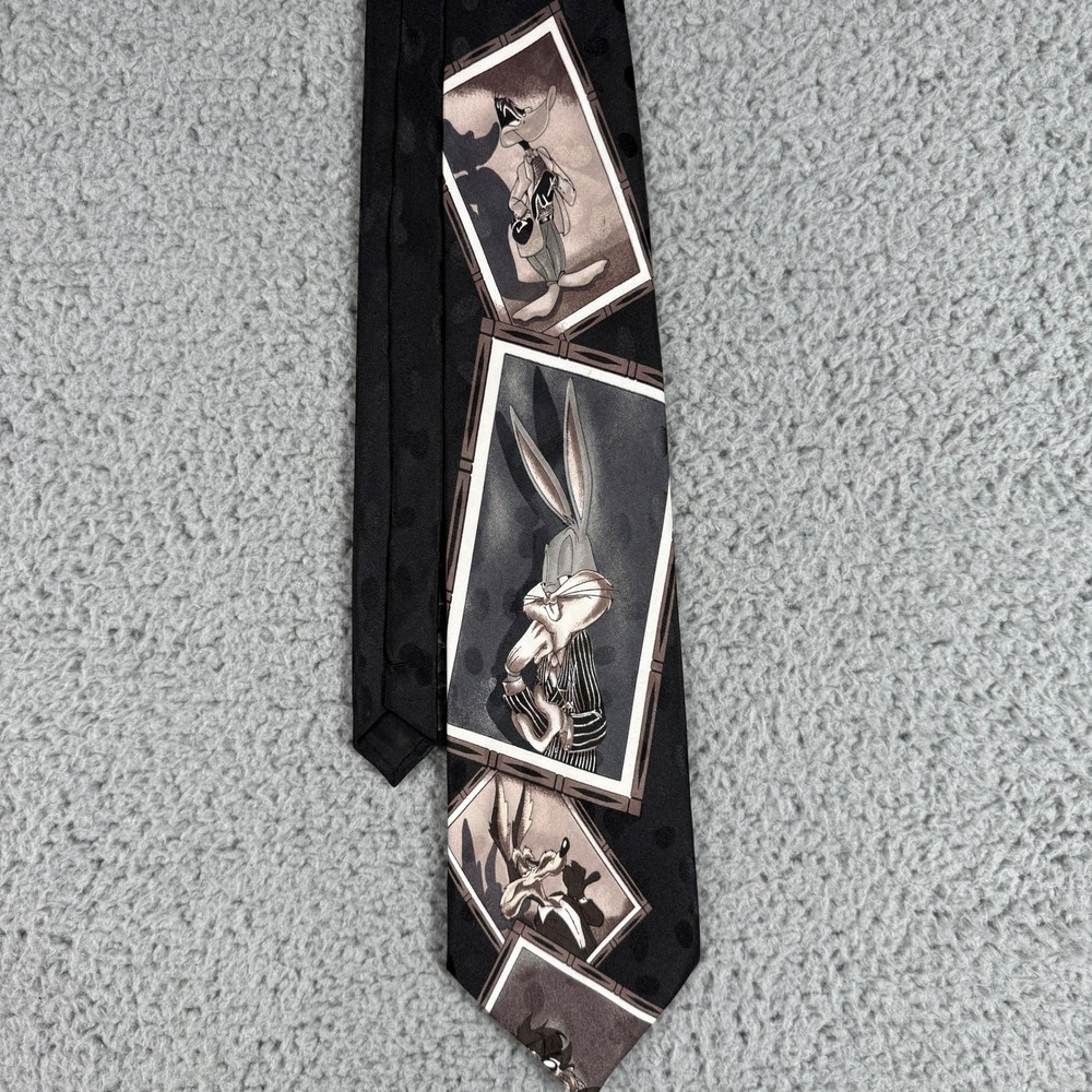 Vintage 1995 Looney Tunes Tie Bugs Bunny Daffy Duck Wile E. Coyote